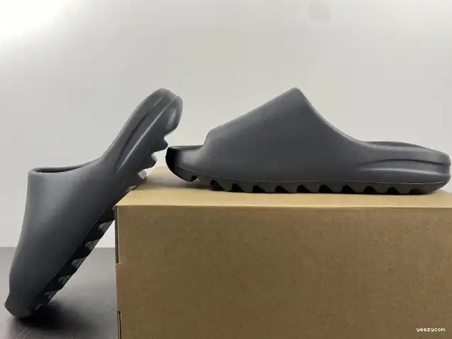 Slide Yeezy Onyx Adidas HQ6448 0502